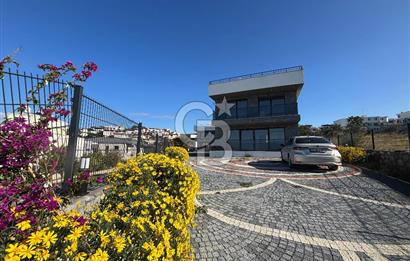 CB KİNG'DEN BUHANİYE/PELİTKÖY DENİZ MANZARALI SATILIK VİLLA