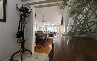 Karşıyaka Bostanlı Muhteşem Lokasyonda Satılık Lux 4+1 Daire