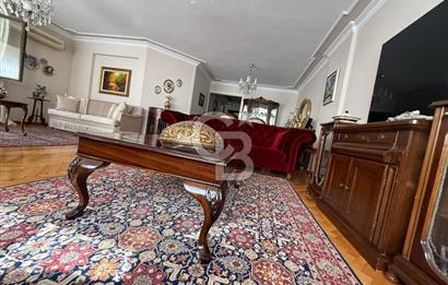 Karşıyaka Bostanlı Muhteşem Lokasyonda Satılık Lux 4+1 Daire