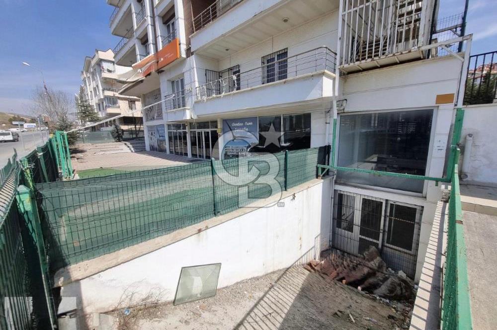 CADDE ÜZERİ TOPLU ULAŞIM MERKEZİ KONUM 3000M2 KOMPLE KİRALK BİNA