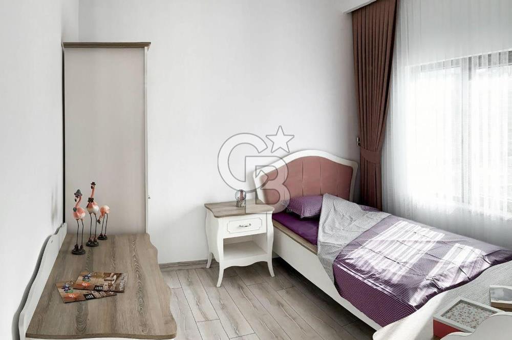 2 BLOKLU SİTEDE 7/24 GÜVENLKLİ ORTA KAT LÜX YAPILI MASRAFSIZ 4+1