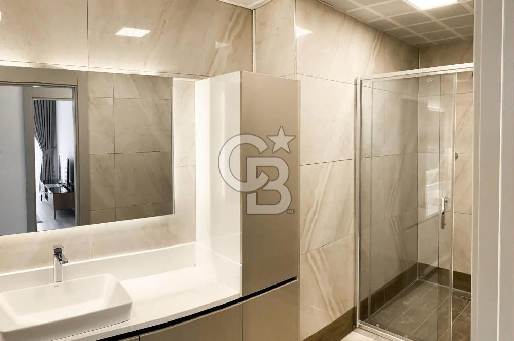 2 BLOKLU SİTEDE 7/24 GÜVENLKLİ ORTA KAT LÜX YAPILI MASRAFSIZ 4+1