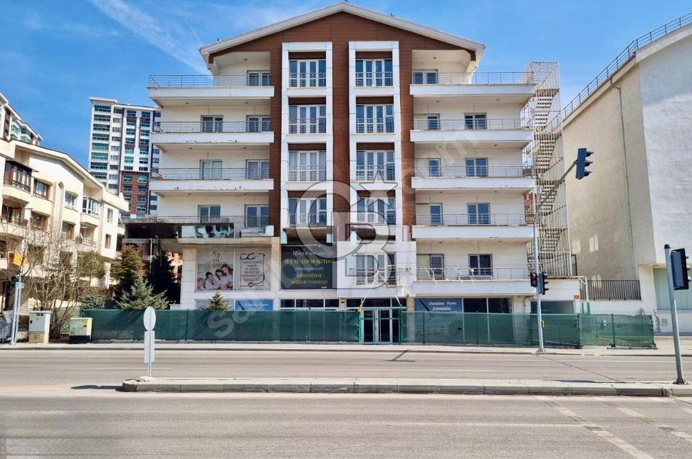 CADDE ÜZERİ TOPLU ULAŞIM MERKEZİ KONUM 3000M2 KOMPLE KİRALK BİNA