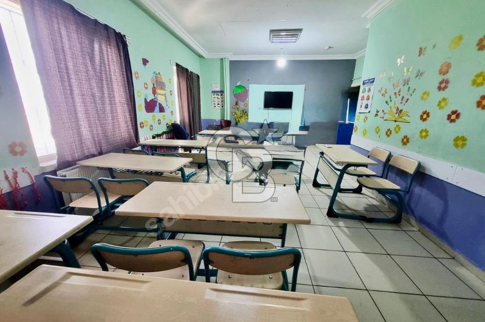 CADDE ÜZERİ TOPLU ULAŞIM MERKEZİ KONUM 3000M2 KOMPLE KİRALK BİNA