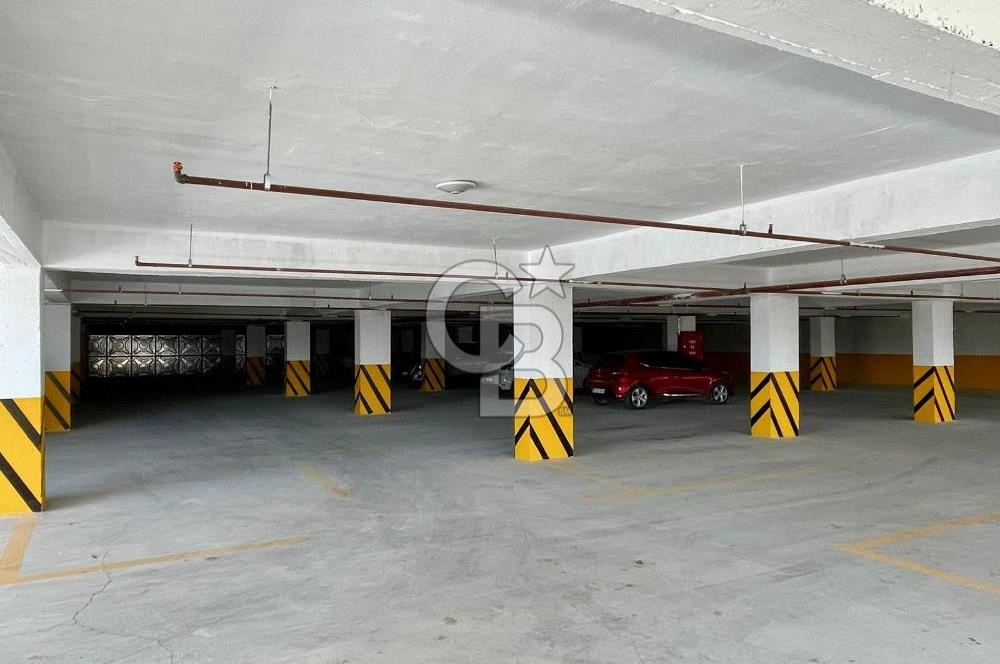 2 BLOKLU SİTEDE 7/24 GÜVENLKLİ ORTA KAT LÜX YAPILI MASRAFSIZ 4+1