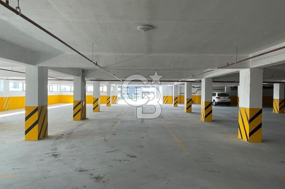 2 BLOKLU SİTEDE 7/24 GÜVENLKLİ ORTA KAT LÜX YAPILI MASRAFSIZ 4+1