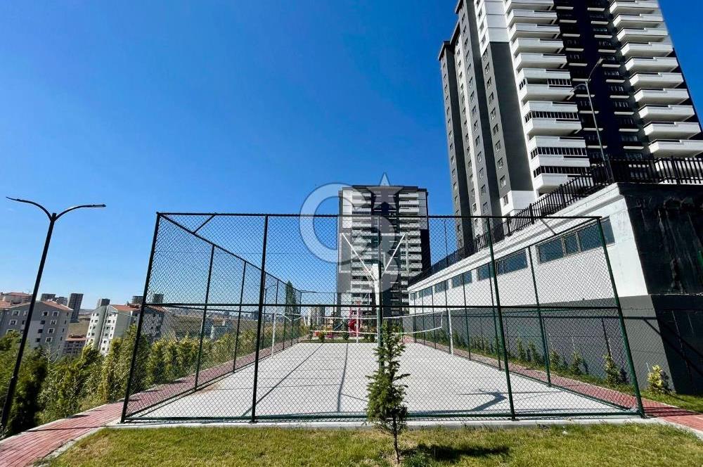 2 BLOKLU SİTEDE 7/24 GÜVENLKLİ ORTA KAT LÜX YAPILI MASRAFSIZ 4+1