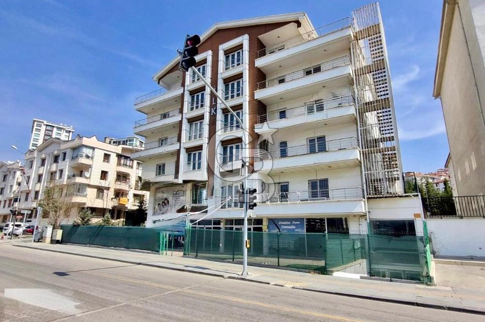 CADDE ÜZERİ TOPLU ULAŞIM MERKEZİ KONUM 3000M2 KOMPLE KİRALK BİNA