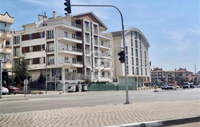 CADDE ÜZERİ TOPLU ULAŞIM MERKEZİ KONUM 3000M2 KOMPLE KİRALK BİNA
