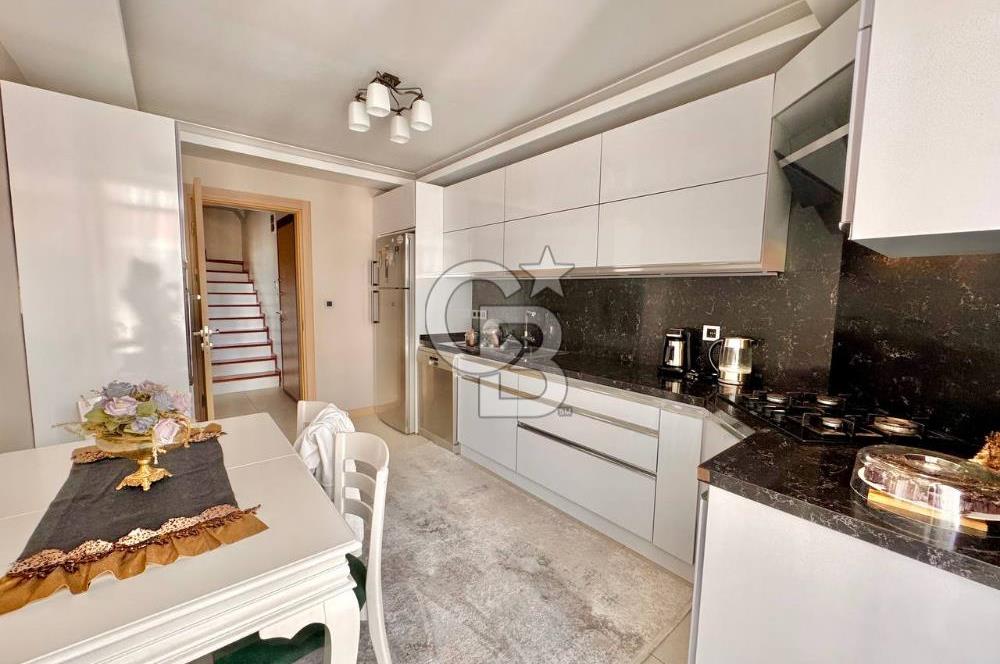 CB ENVOY Başiskele Zeray Kent'te Mükemmel Manzaralı 4+1 Dubleks