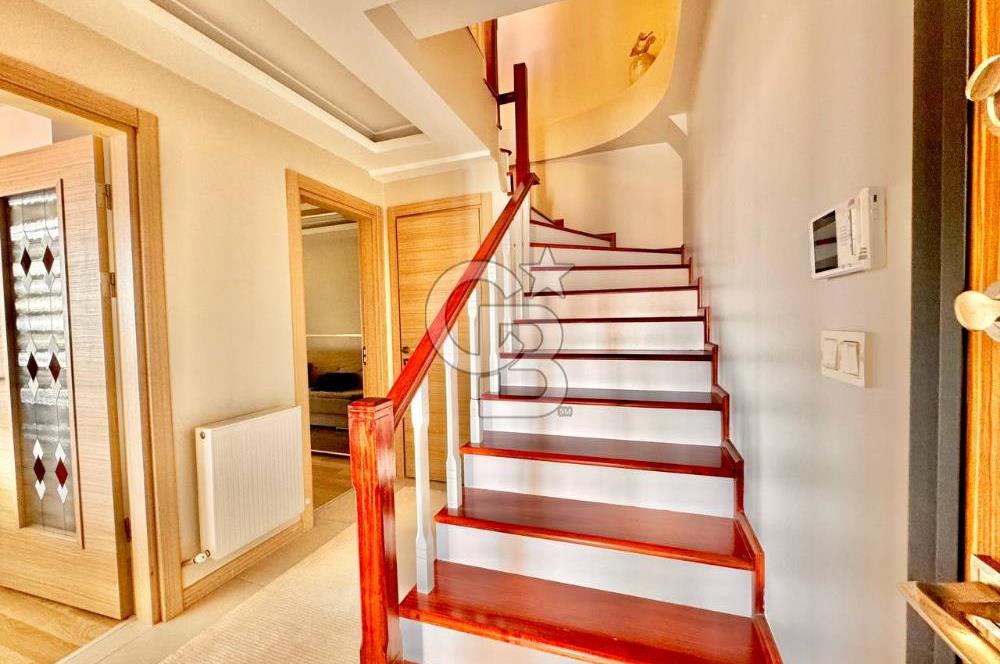 CB ENVOY Başiskele Zeray Kent'te Mükemmel Manzaralı 4+1 Dubleks