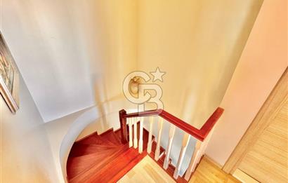 CB ENVOY Başiskele Zeray Kent'te Mükemmel Manzaralı 4+1 Dubleks