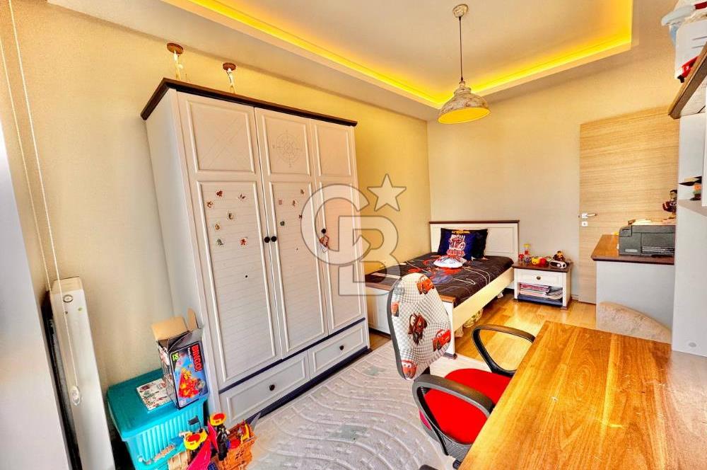 CB ENVOY Başiskele Zeray Kent'te Mükemmel Manzaralı 4+1 Dubleks