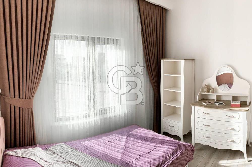 2 BLOKLU SİTEDE 7/24 GÜVENLKLİ ORTA KAT LÜX YAPILI MASRAFSIZ 4+1