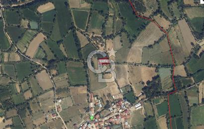 MERKEZ KURTGÖMEÇ KÖYÜNDE 1.087 M2 VERİMLİ TARLA - YATIRIMLIK