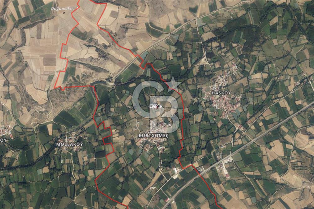 MERKEZ KURTGÖMEÇ KÖYÜNDE 1.087 M2 VERİMLİ TARLA - YATIRIMLIK