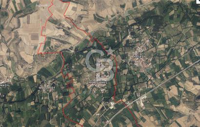 MERKEZ KURTGÖMEÇ KÖYÜNDE 1.087 M2 VERİMLİ TARLA - YATIRIMLIK