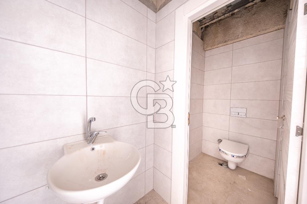 Menderes Görece’de Kiralık Sıfır Dükkan cadde üzeri 