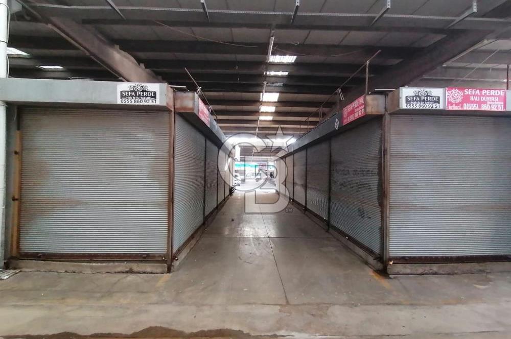 Urla Pazarında Satılık dükkan 