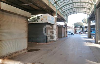 Urla Pazarında Satılık dükkan 