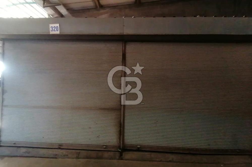 Urla Pazarında Satılık dükkan 