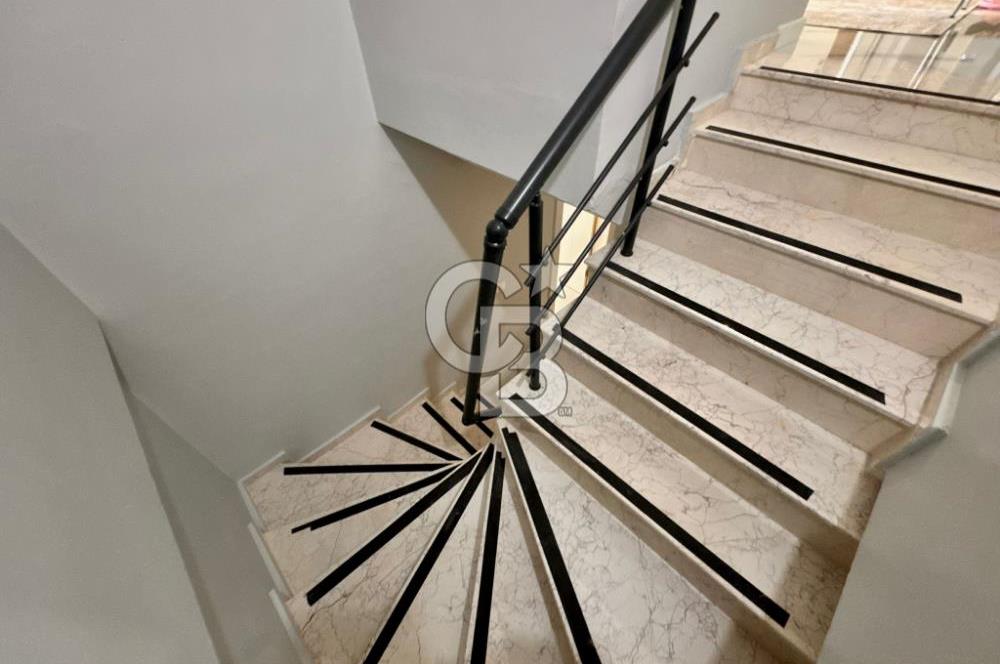 CB ENVOY | Gölcük Yeni Mahalle'de 4+1 Ferah Bahçe Dubleks