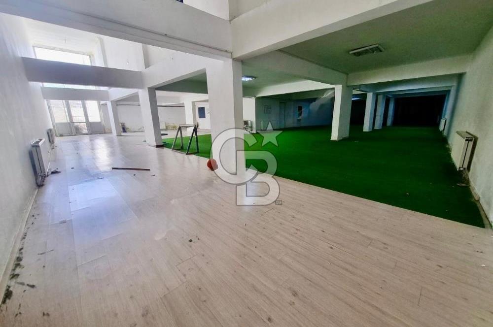 CADDE ÜZERİ TOPLU ULAŞIM MERKEZİ KONUM 3000M2 KOMPLE KİRALK BİNA