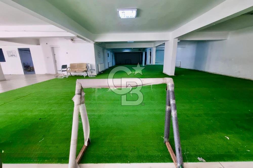 CADDE ÜZERİ TOPLU ULAŞIM MERKEZİ KONUM 3000M2 KOMPLE KİRALK BİNA