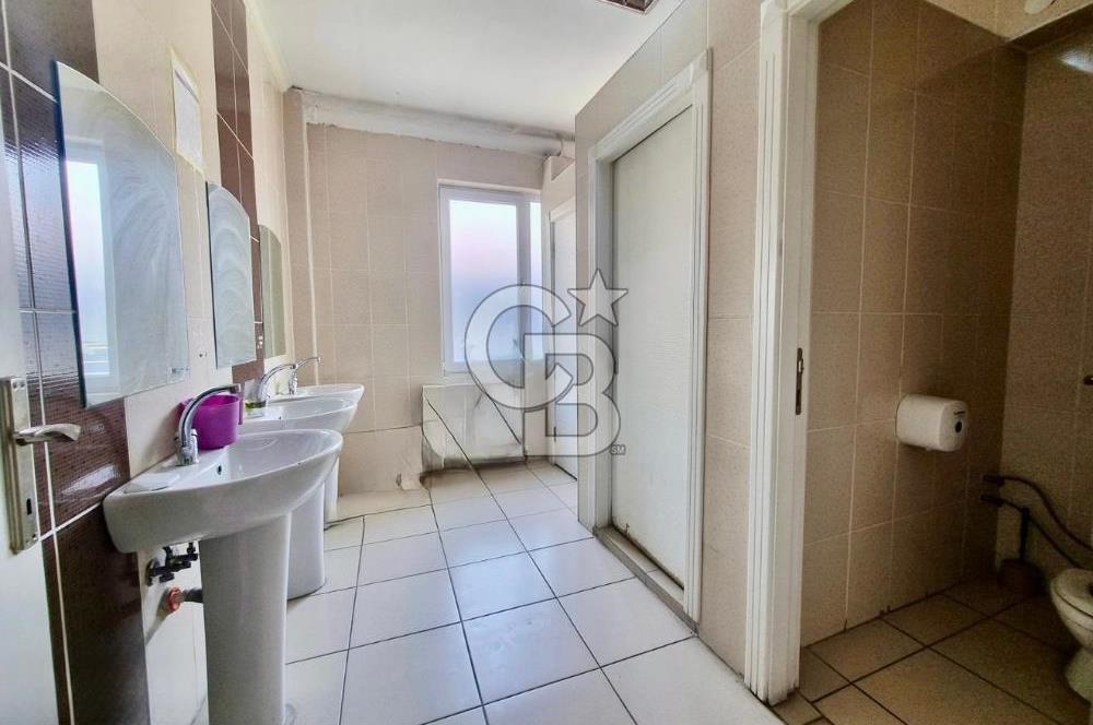 CADDE ÜZERİ TOPLU ULAŞIM MERKEZİ KONUM 3000M2 KOMPLE KİRALK BİNA