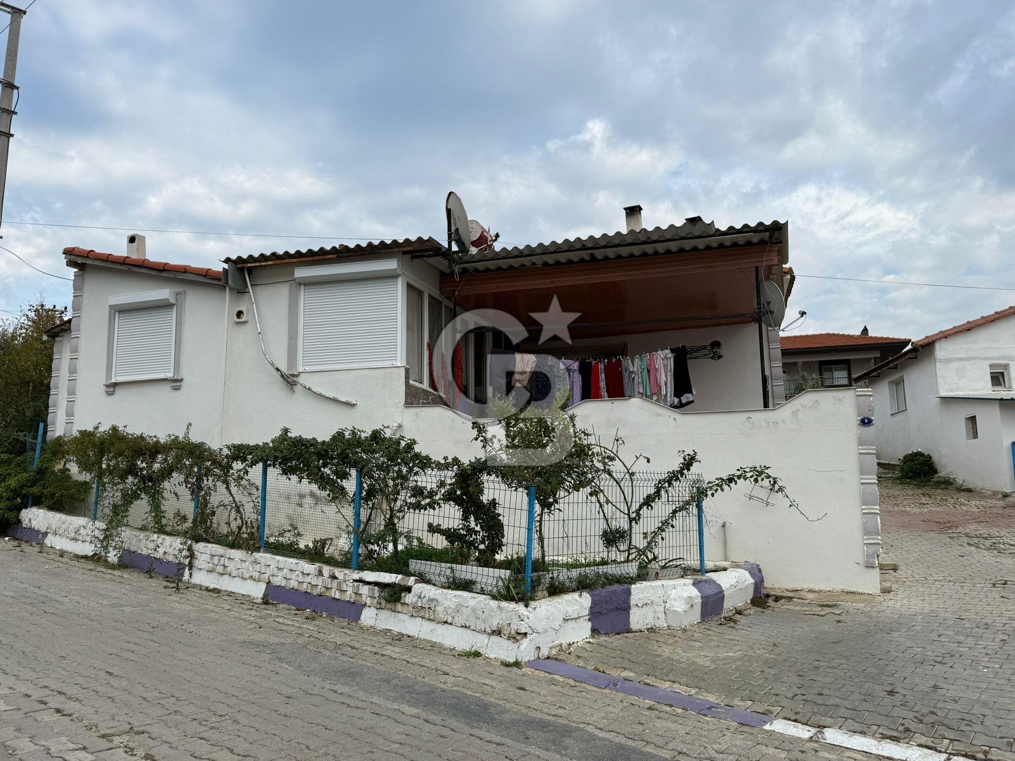 Seferihisar Turgut’da Satılık Köy Evi