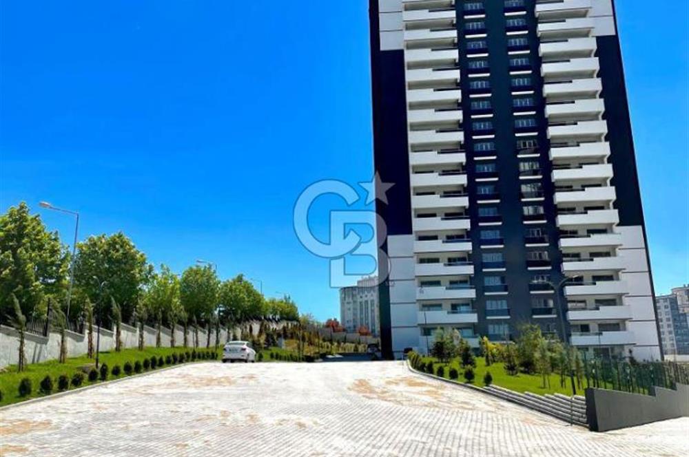 2 BLOKLU SİTEDE 7/24 GÜVENLKLİ ORTA KAT LÜX YAPILI MASRAFSIZ 4+1