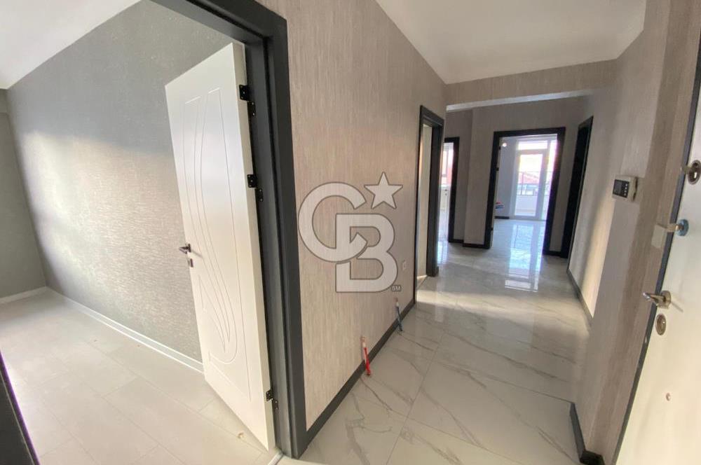 CADDE YAKINI ASANSÖRLÜ İSKANLI YENİ BİNADA KATTA SIFIR 3+1