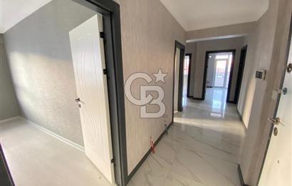 CADDE YAKINI ASANSÖRLÜ İSKANLI YENİ BİNADA KATTA SIFIR 3+1