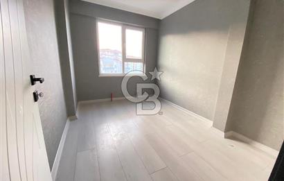 CADDE YAKINI ASANSÖRLÜ İSKANLI YENİ BİNADA KATTA SIFIR 3+1