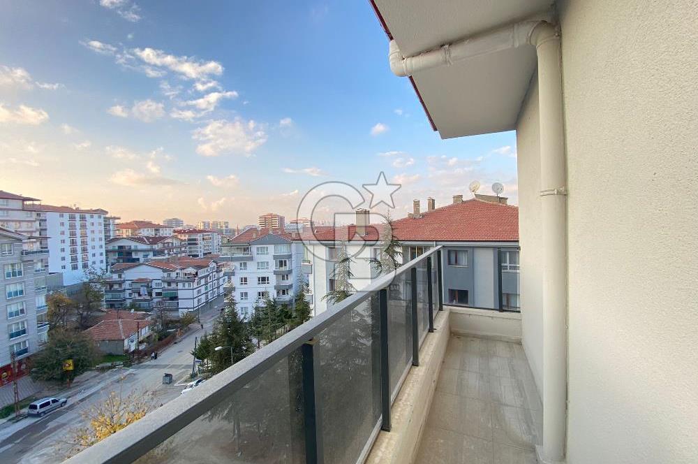 CADDE YAKINI ASANSÖRLÜ İSKANLI YENİ BİNADA KATTA SIFIR 3+1