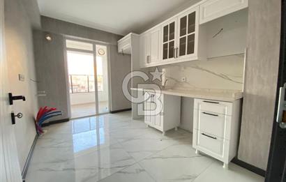 CADDE YAKINI ASANSÖRLÜ İSKANLI YENİ BİNADA KATTA SIFIR 3+1