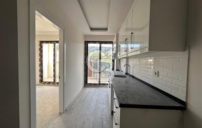 BUCA TINAZTEPE KAMPÜS YAKINI 1+1 REZİDANS'TA BALKONLU LÜKS DAİRE