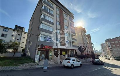 Kartal Yakacık Yeni Mahalle'de Ferah ve Kullanışlı 3+1 Daire