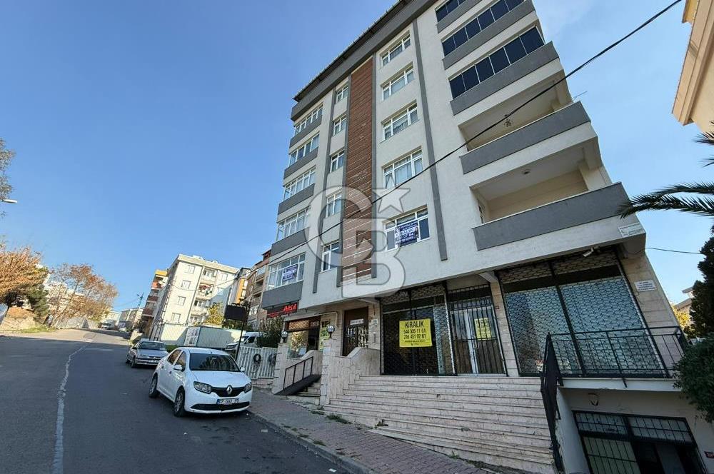 Kartal Yakacık Yeni Mahalle'de Ferah ve Kullanışlı 3+1 Daire