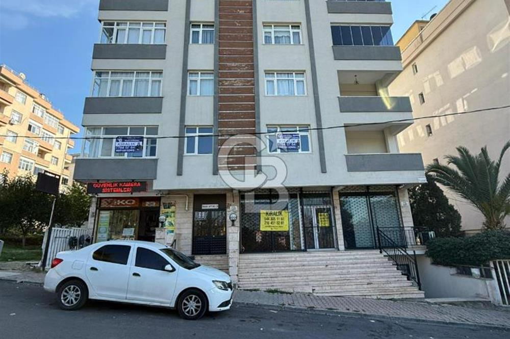 Kartal Yakacık Yeni Mahalle'de Ferah ve Kullanışlı 3+1 Daire