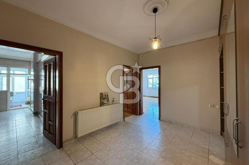 Kartal Yakacık Yeni Mahalle'de Ferah ve Kullanışlı 3+1 Daire