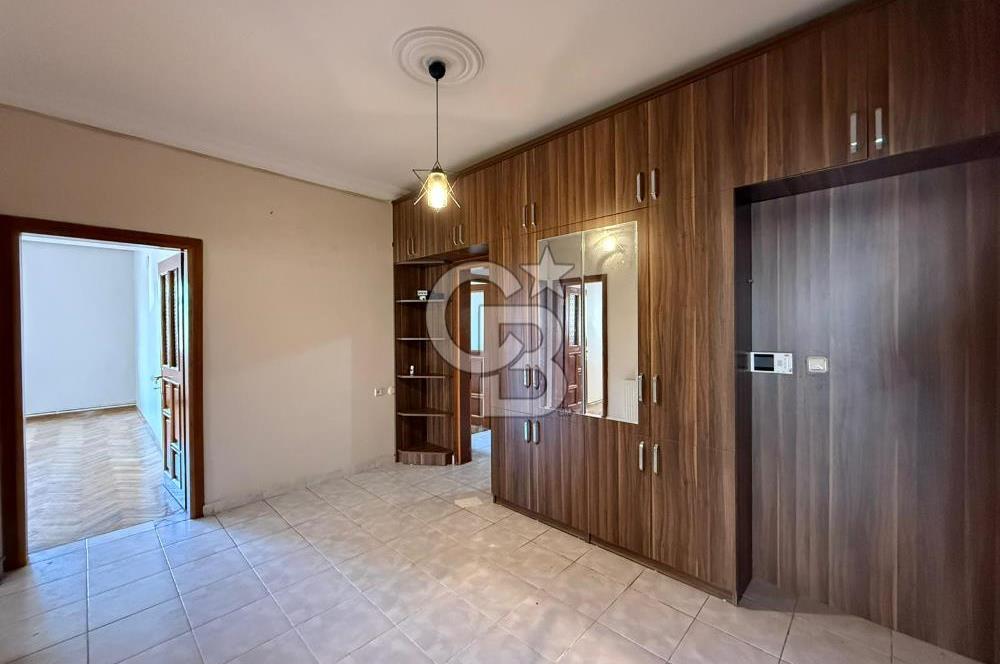 Kartal Yakacık Yeni Mahalle'de Ferah ve Kullanışlı 3+1 Daire