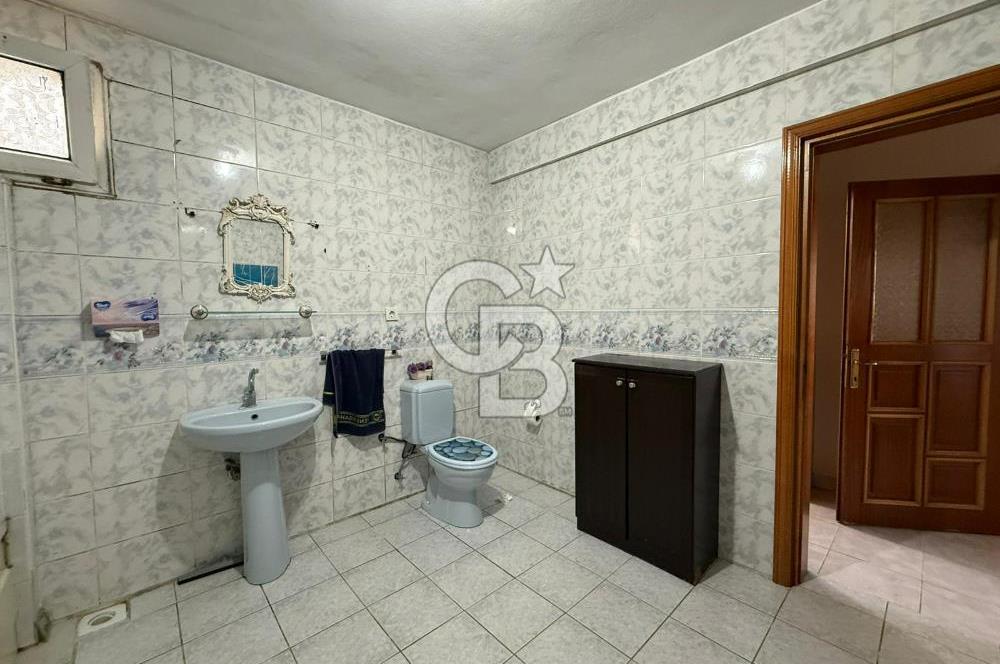 Kartal Yakacık Yeni Mahalle'de Ferah ve Kullanışlı 3+1 Daire