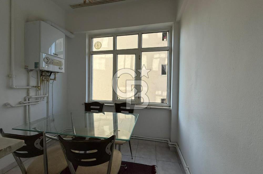 Kartal Yakacık Yeni Mahalle'de Ferah ve Kullanışlı 3+1 Daire