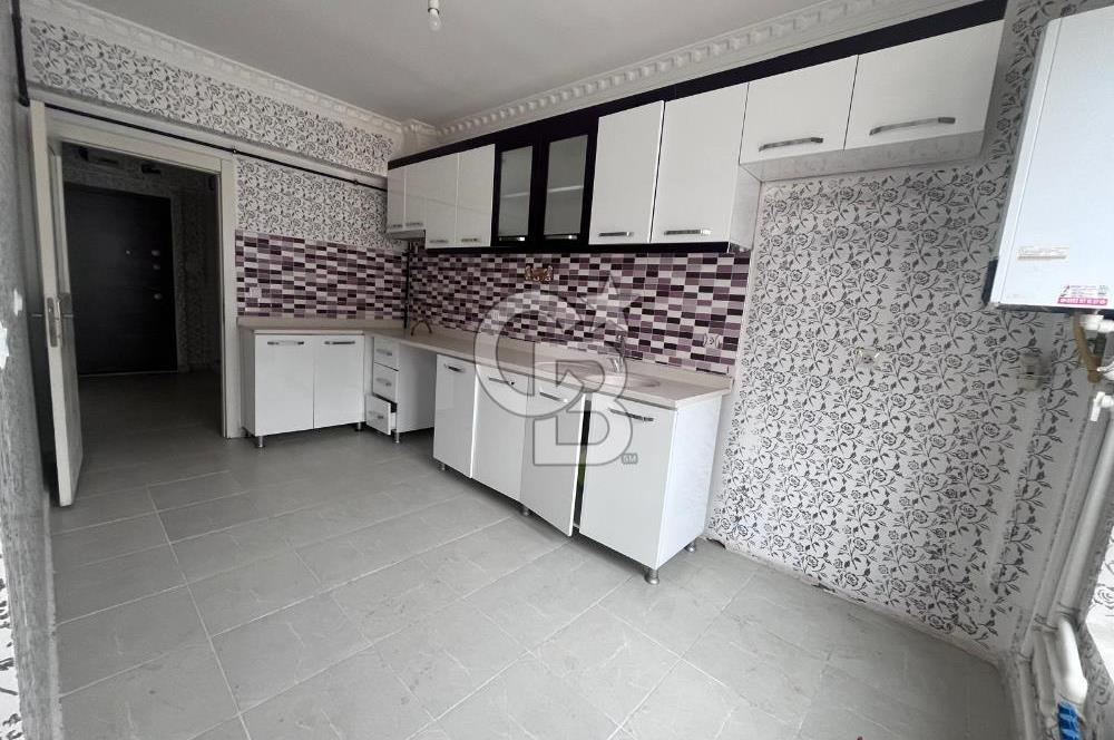 CADDE ÜZERİ ÖN CEPHE ASANSÖRLÜ GENİŞ BALKONLU 2+1 KAT KONUMUNDA