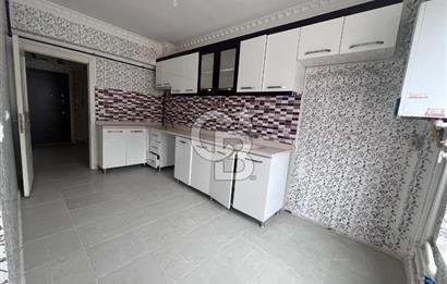 CADDE ÜZERİ ÖN CEPHE ASANSÖRLÜ GENİŞ BALKONLU 2+1 KAT KONUMUNDA