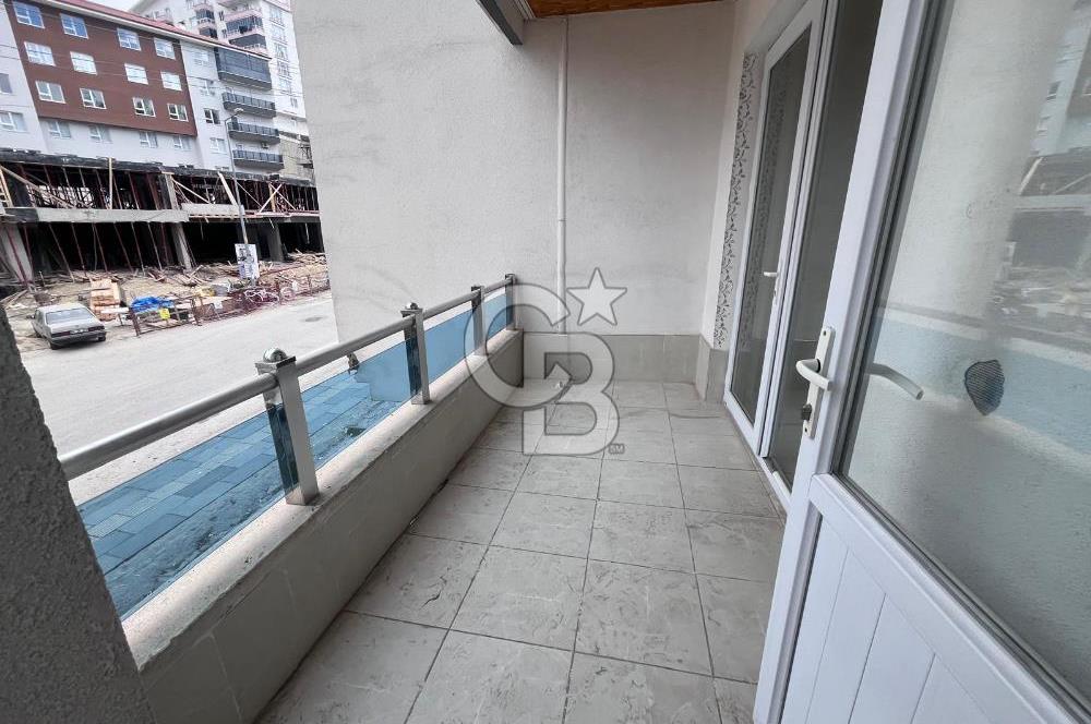 CADDE ÜZERİ ÖN CEPHE ASANSÖRLÜ GENİŞ BALKONLU 2+1 KAT KONUMUNDA