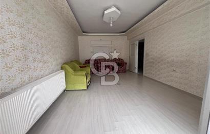 CADDE ÜZERİ ÖN CEPHE ASANSÖRLÜ GENİŞ BALKONLU 2+1 KAT KONUMUNDA