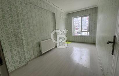 CADDE ÜZERİ ÖN CEPHE ASANSÖRLÜ GENİŞ BALKONLU 2+1 KAT KONUMUNDA