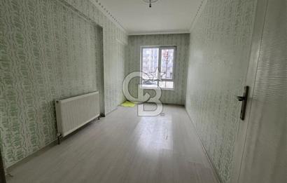 CADDE ÜZERİ ÖN CEPHE ASANSÖRLÜ GENİŞ BALKONLU 2+1 KAT KONUMUNDA